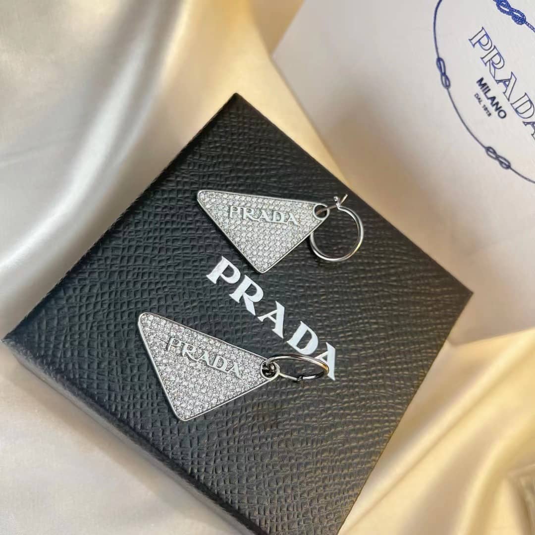 High Quality Pra*a Earring