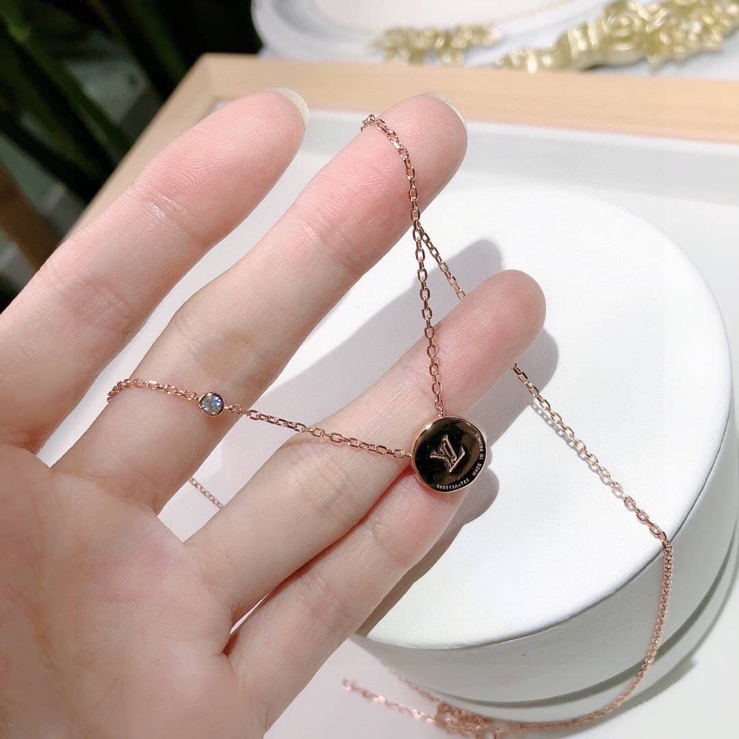 Cheap L0vis Vvtt0n Necklace