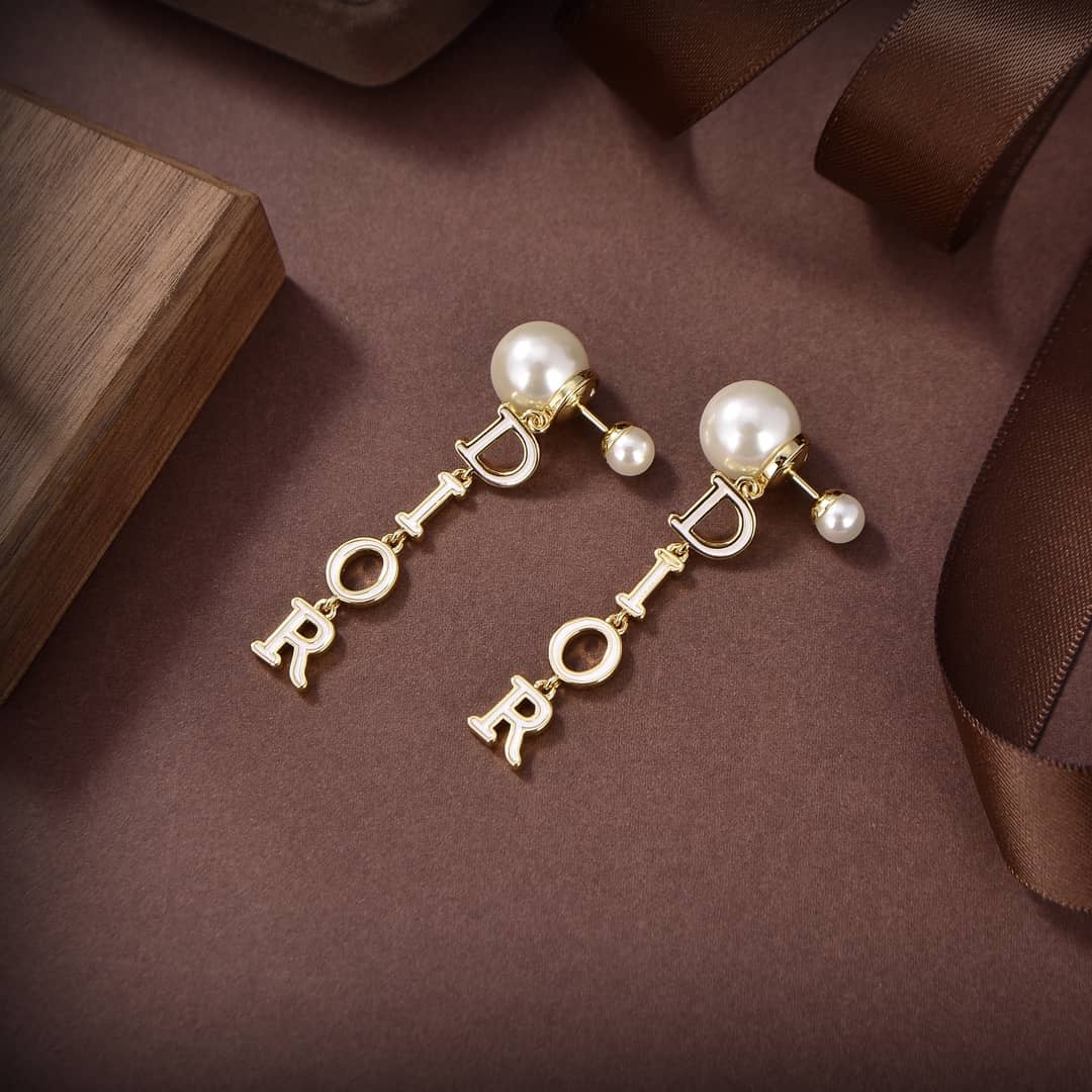 High Quality Chr1st1an D10r Earring