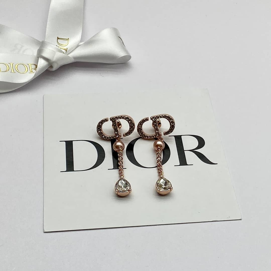 7 Star Chr1st1an D10r Earring