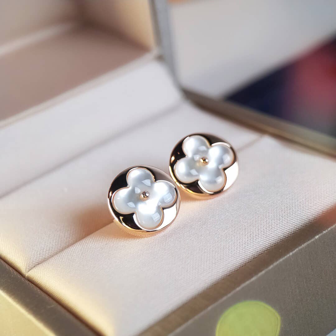 L0vis Vvtt0n Earring Copy