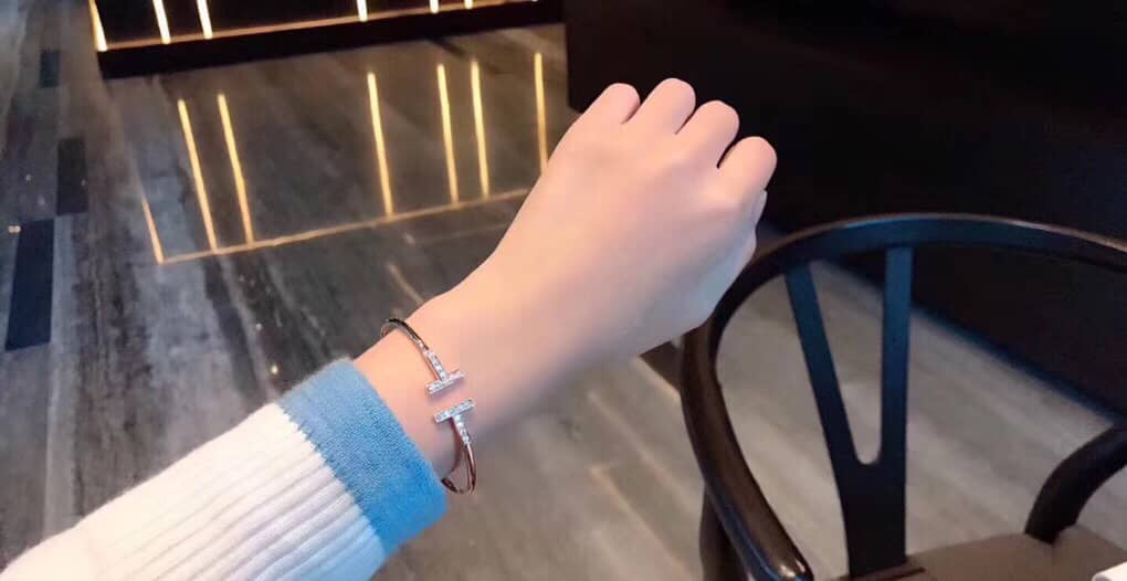 Knockoff T*f*ny Logo Bracelet