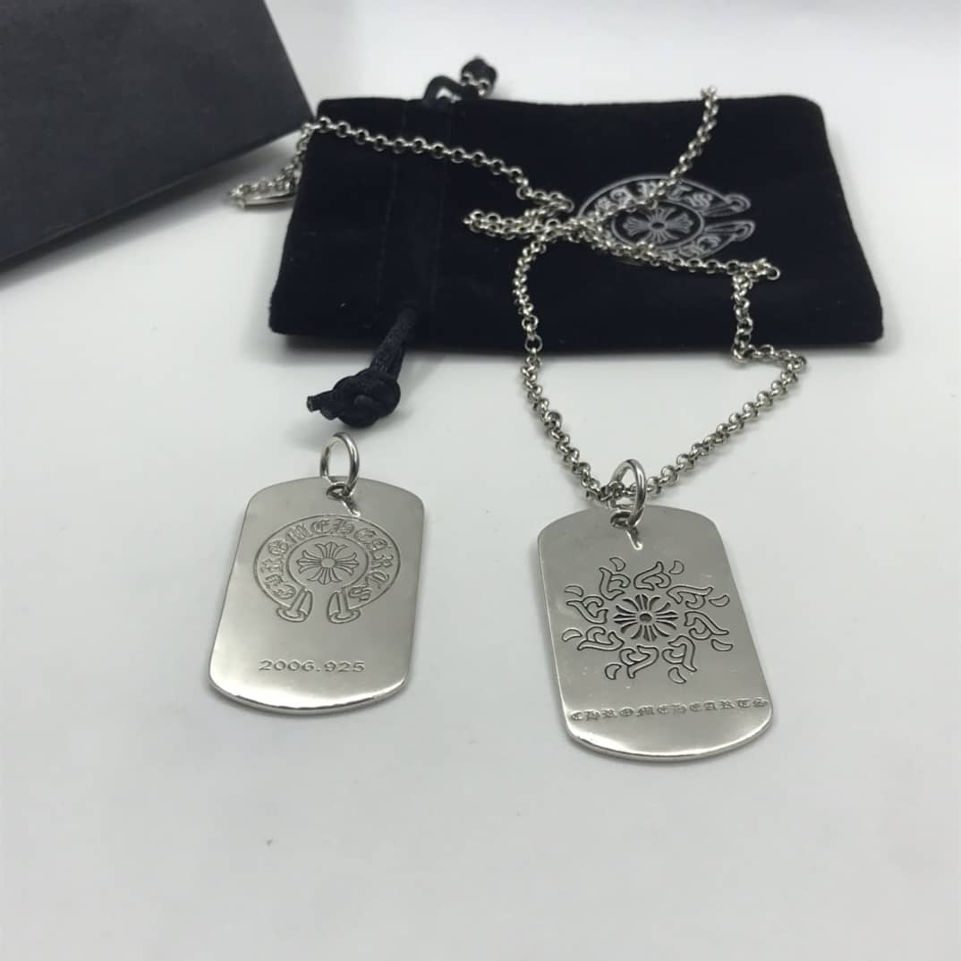 7 Star Ch*0me He**ts Necklace