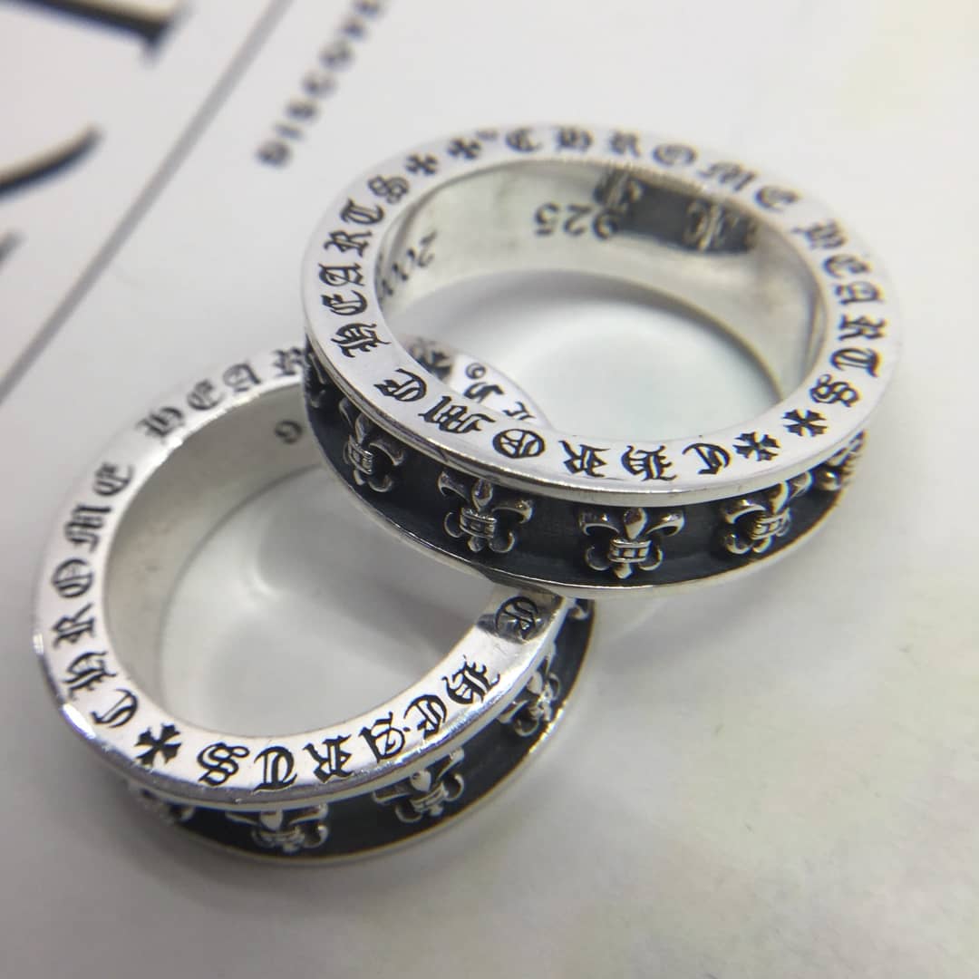 High Quality Ch*0me He**ts Ring