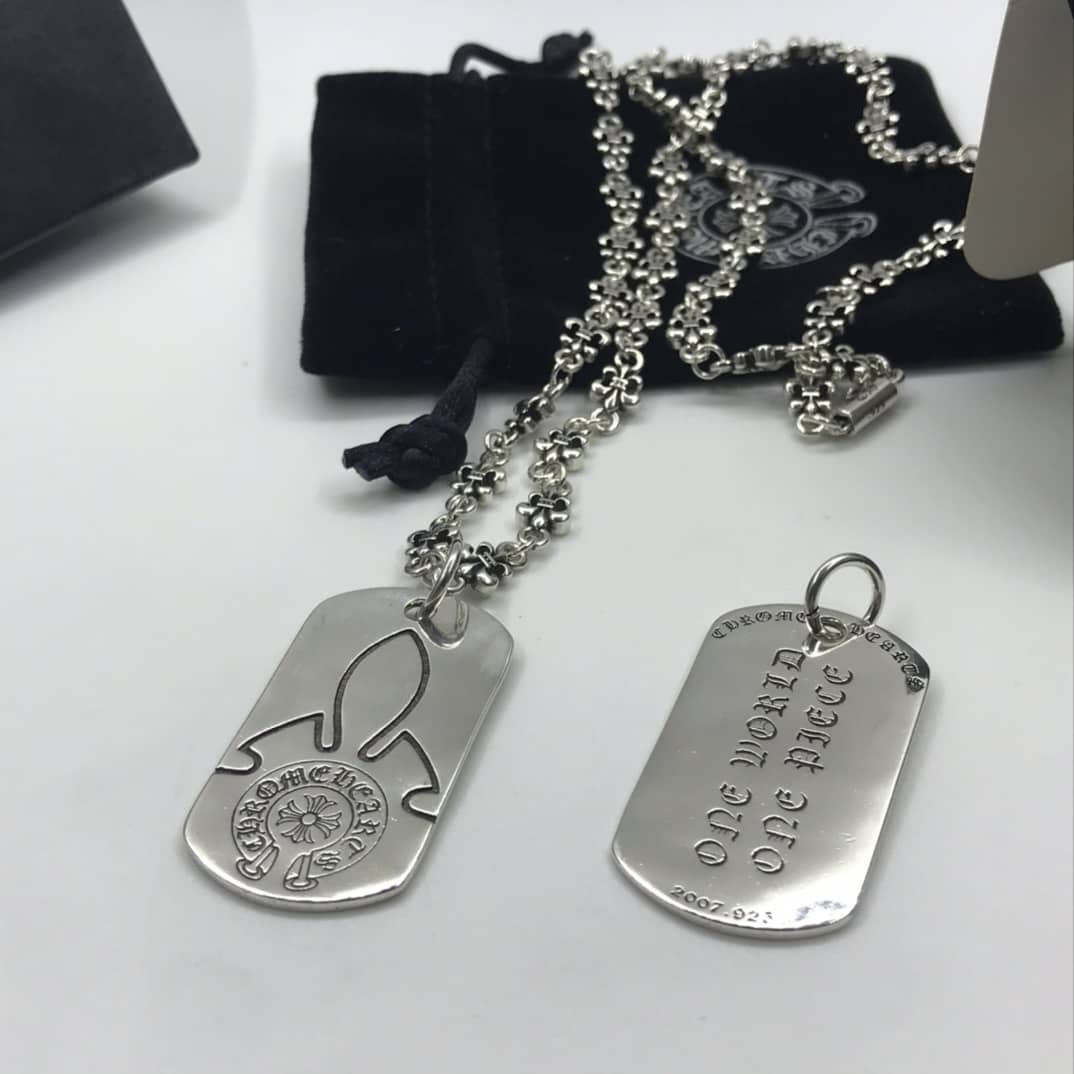 Best Ch*0me He**ts Classic Necklace