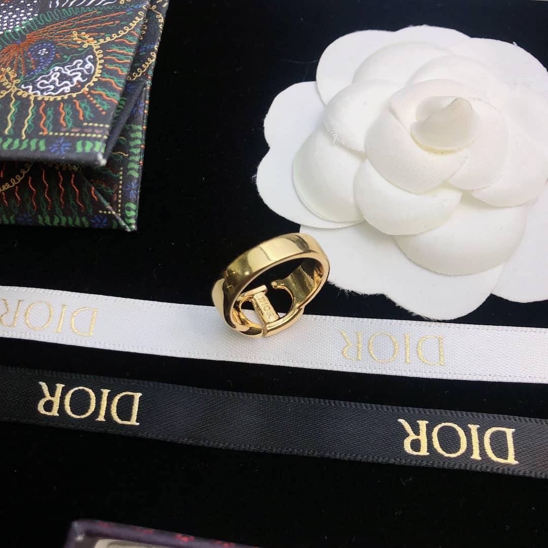 Fake Chr1st1an D10r Logo Ring