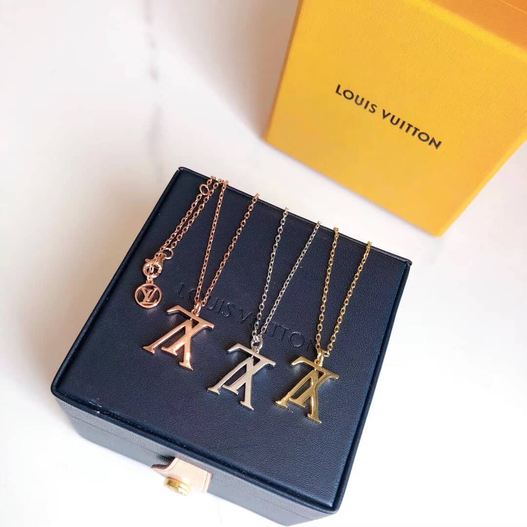 7 Star L0vis Vvtt0n Necklace