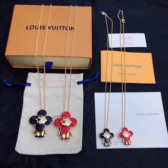 L0vis Vvtt0n Necklace Copy