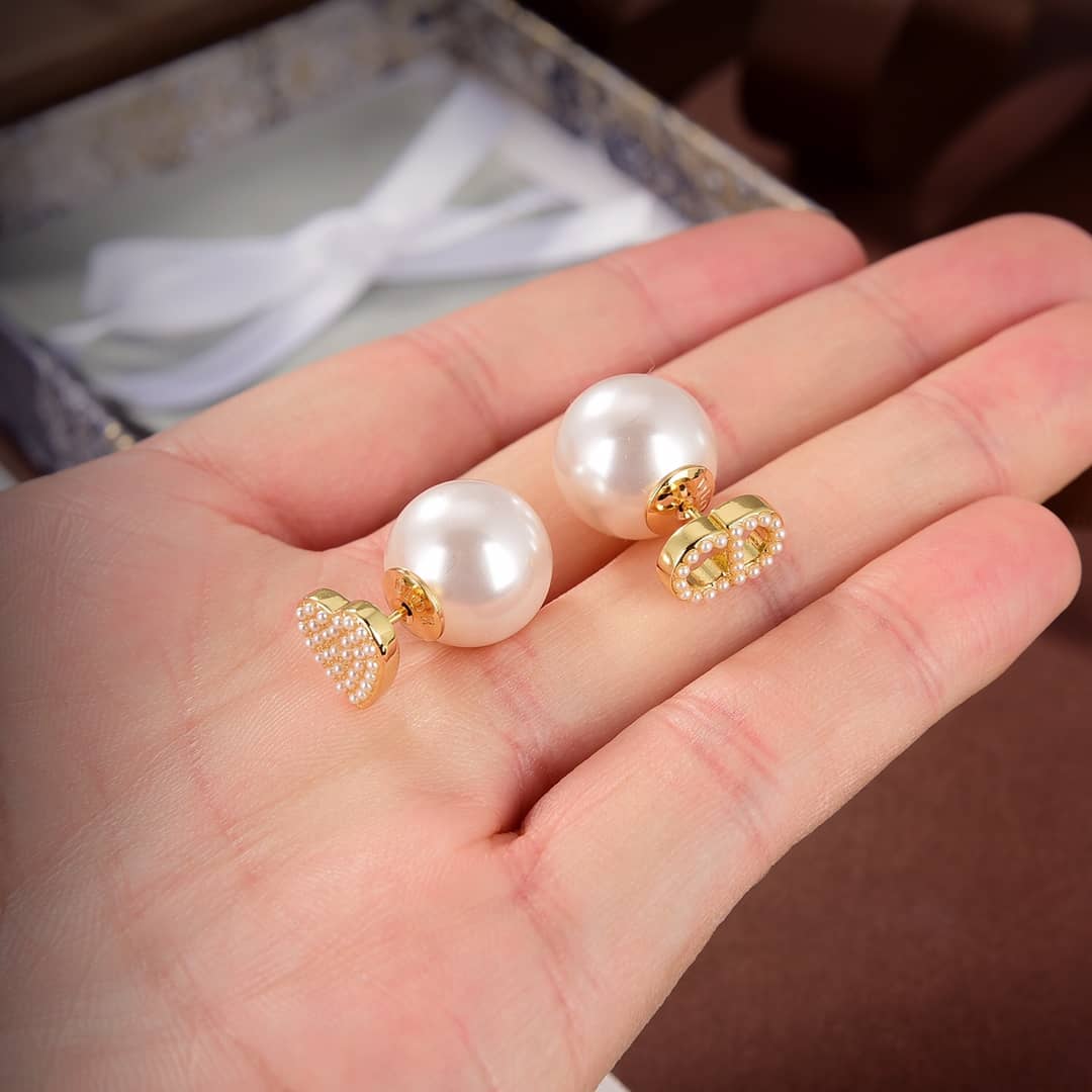 High Quality Chr1st1an D10r Earring