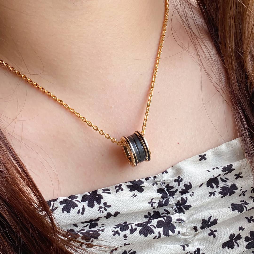 Bv1g*ai Necklace Copy