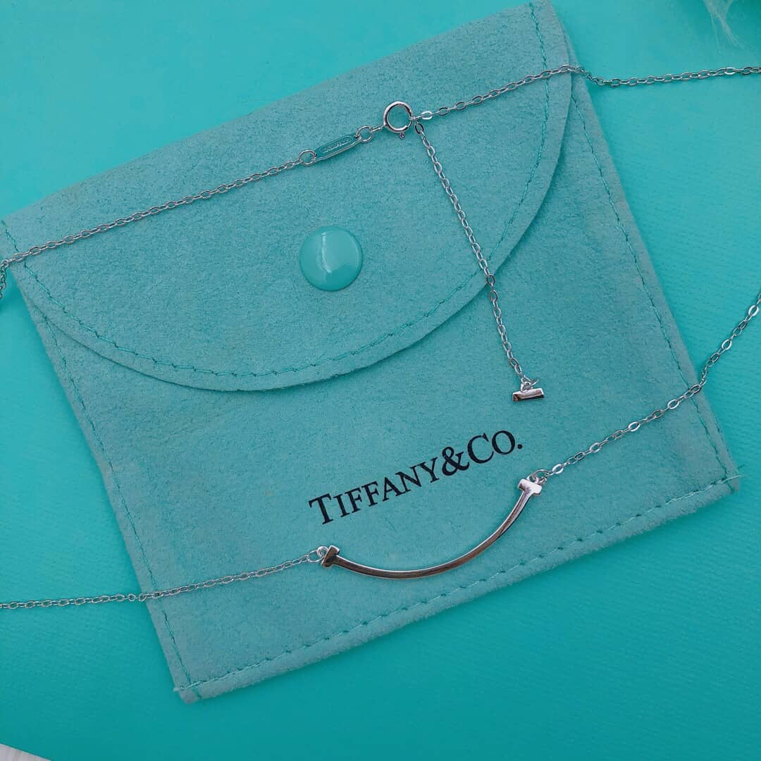 Knockoff T*f*ny Logo Necklace