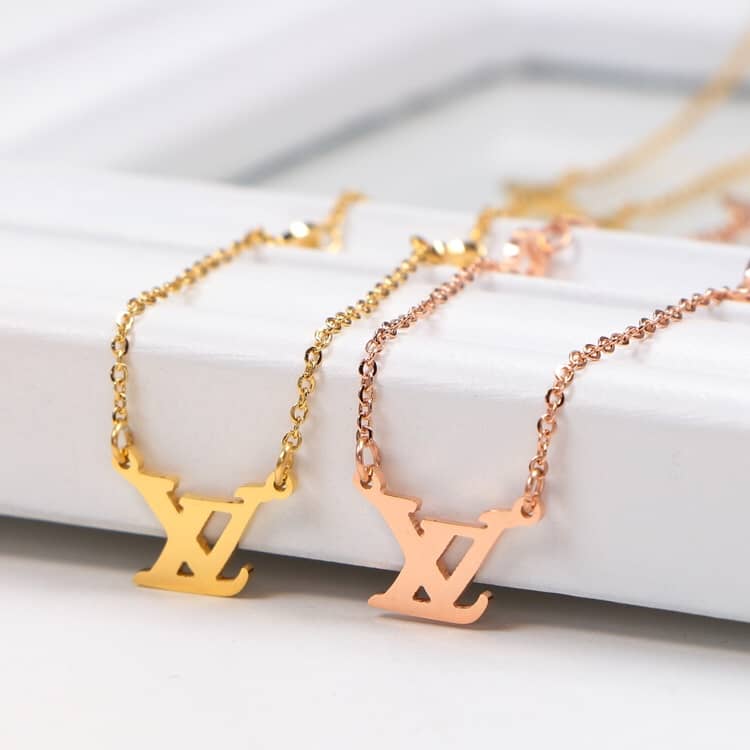 7 Star L0vis Vvtt0n Necklace