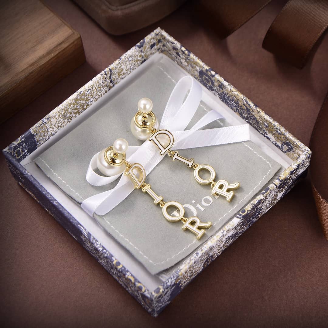 High Quality Chr1st1an D10r Earring