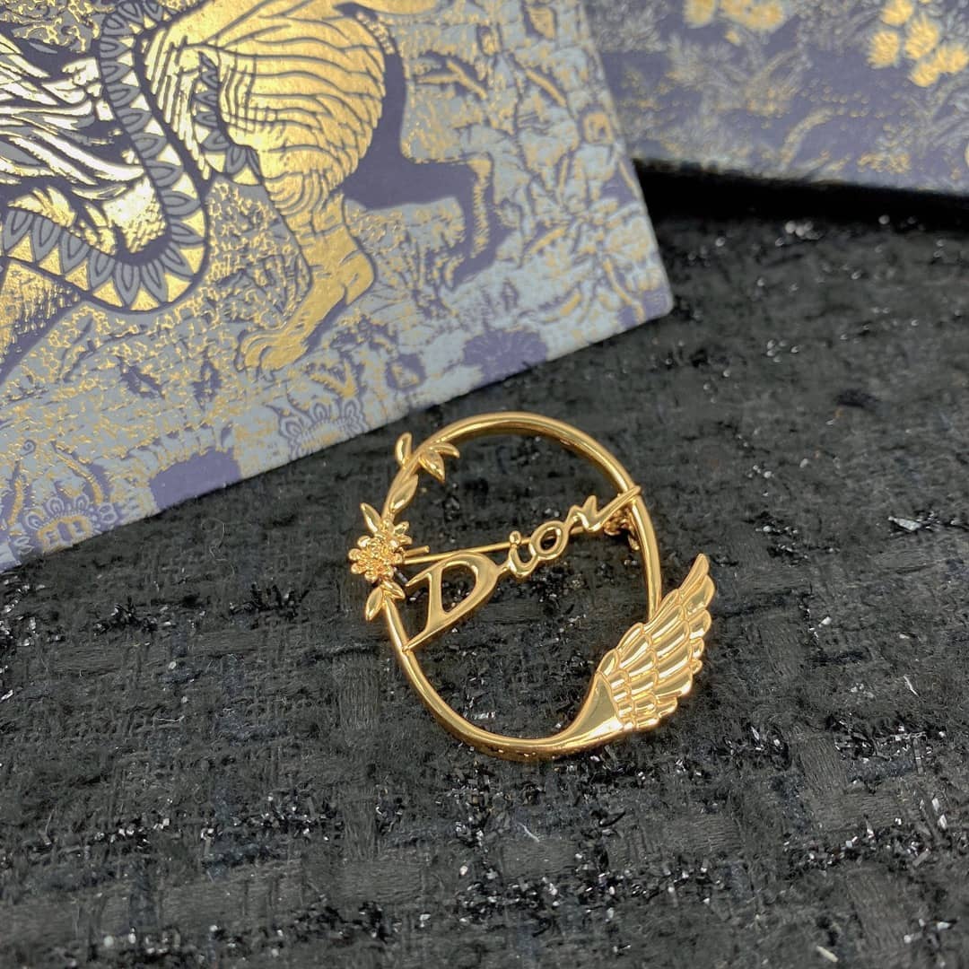 Chr1st1an D10r Brooch Copy