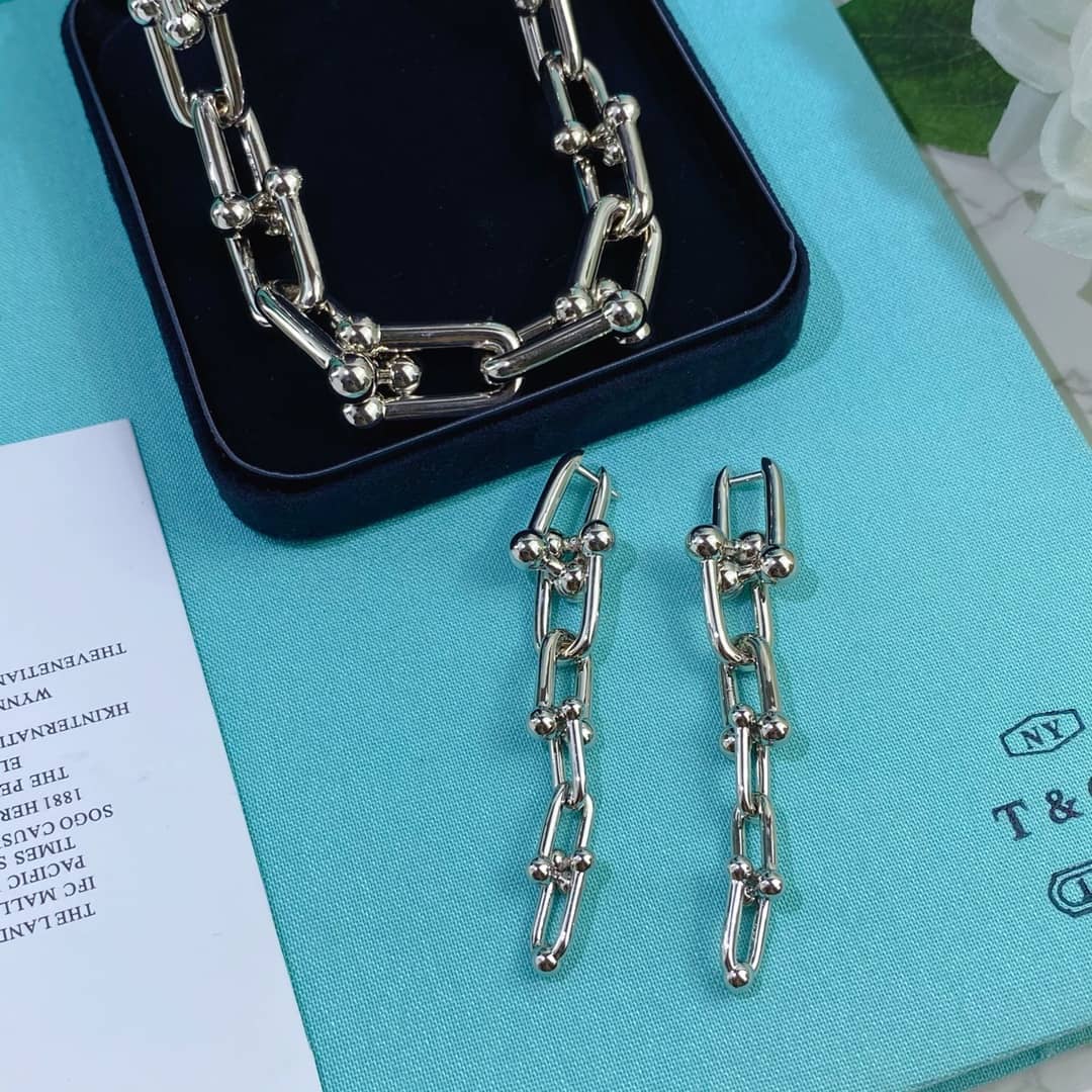 7 Star T*f*ny Earring