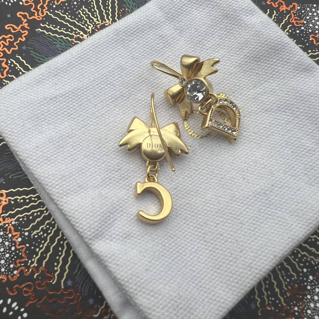 Knockoff Chr1st1an D10r Logo Earring