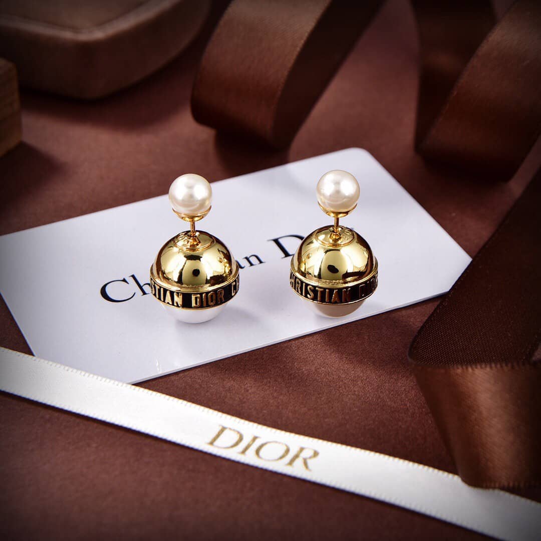 Chr1st1an D10r Earring First Copy