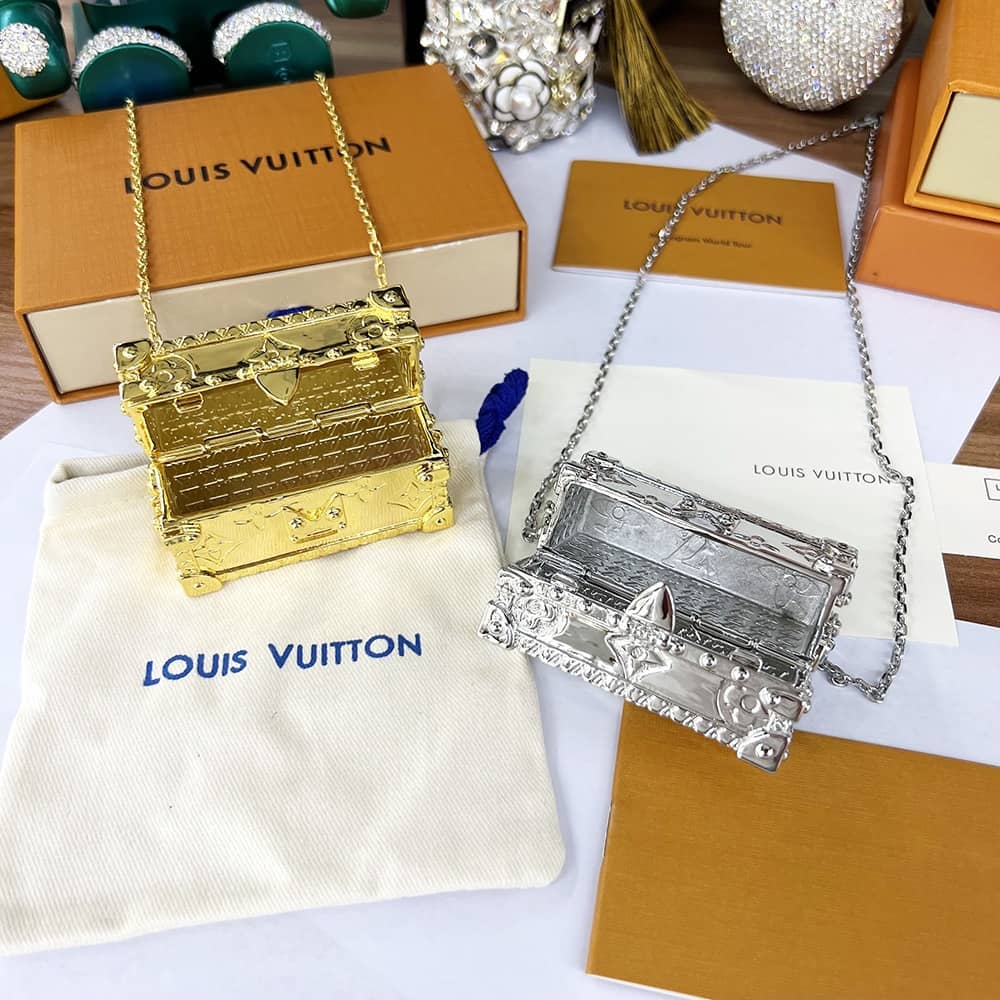 L0vis Vvtt0n Necklace For Sale