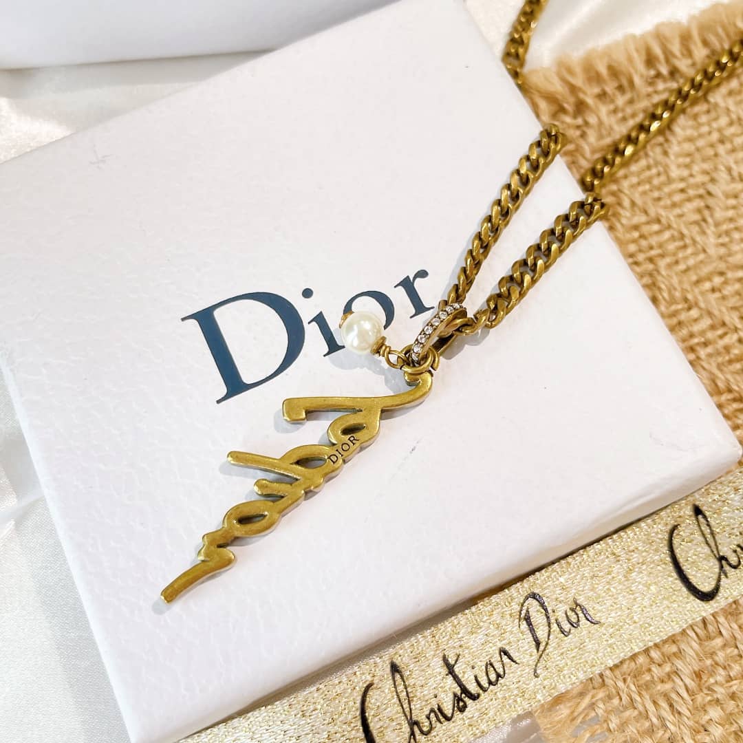 Replica Chr1st1an D10r Necklace