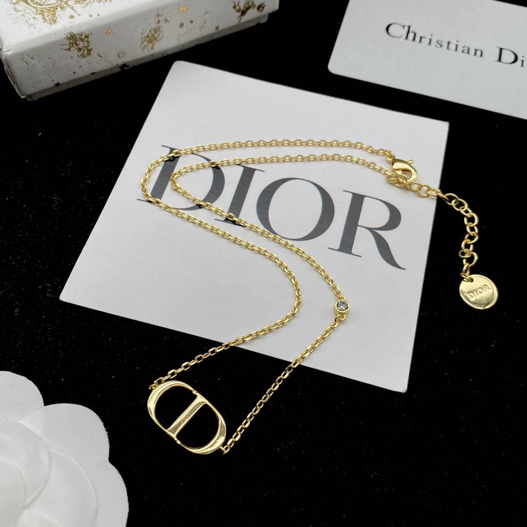 Chr1st1an D10r Necklace First Copy