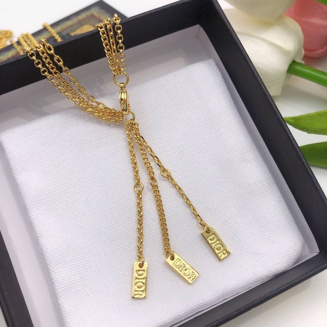 Top Quality Chr1st1an D10r Necklace