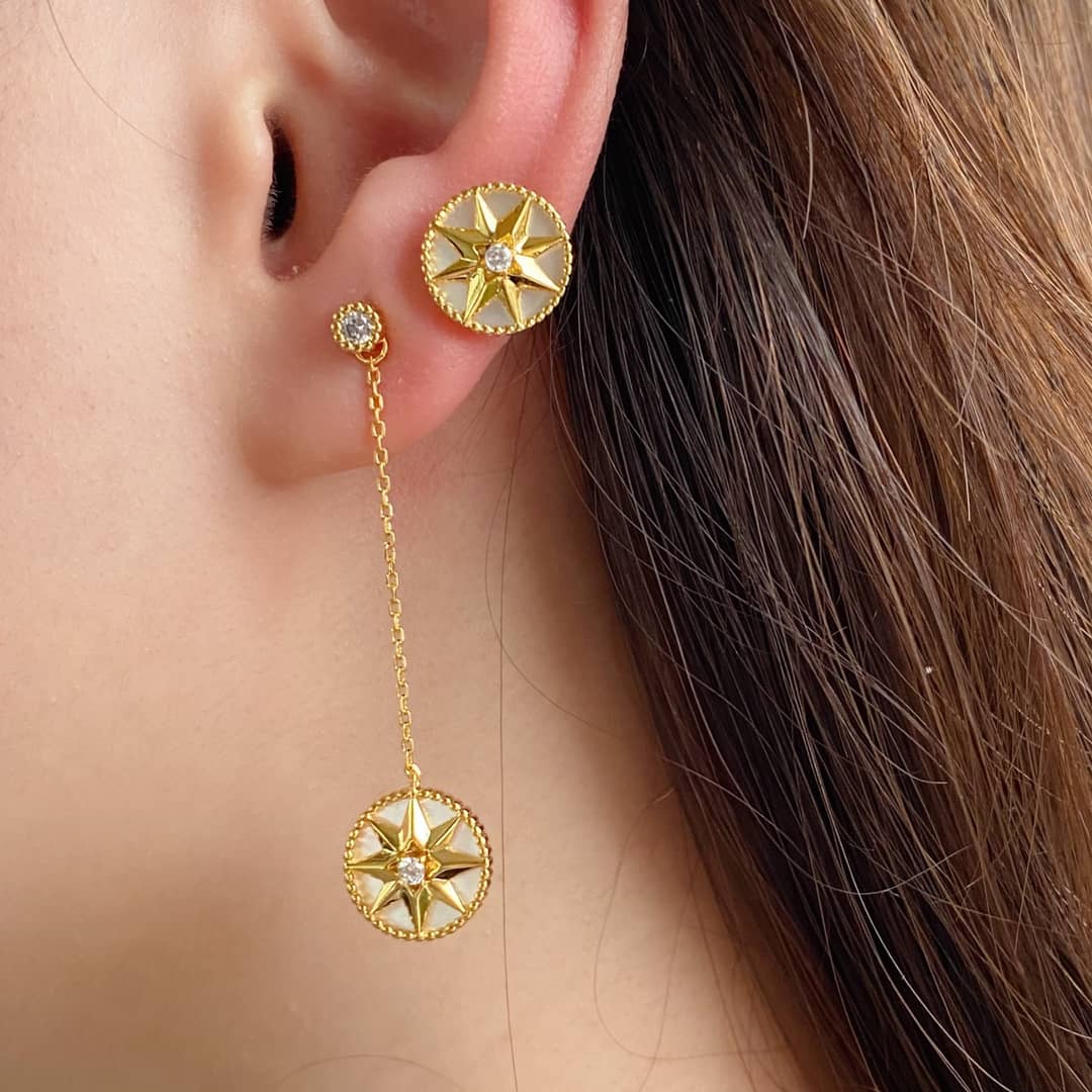 Top Quality Chr1st1an D10r Earring