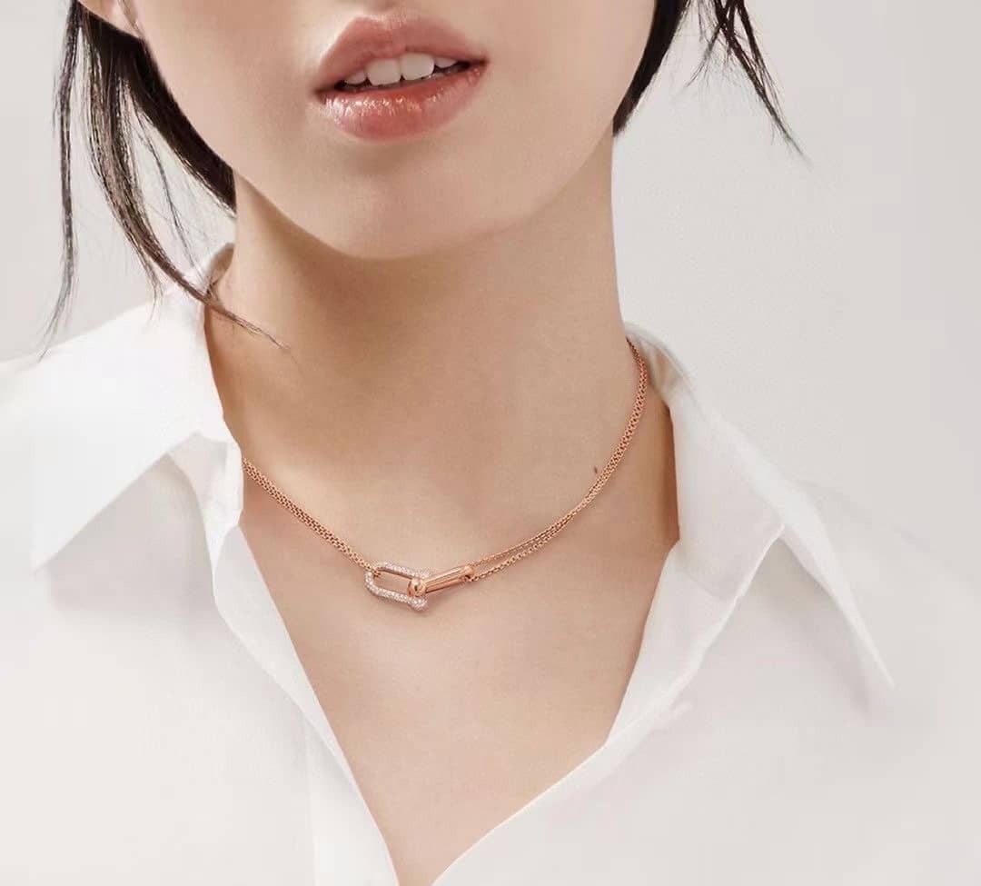 T*f*ny Necklace For Sale