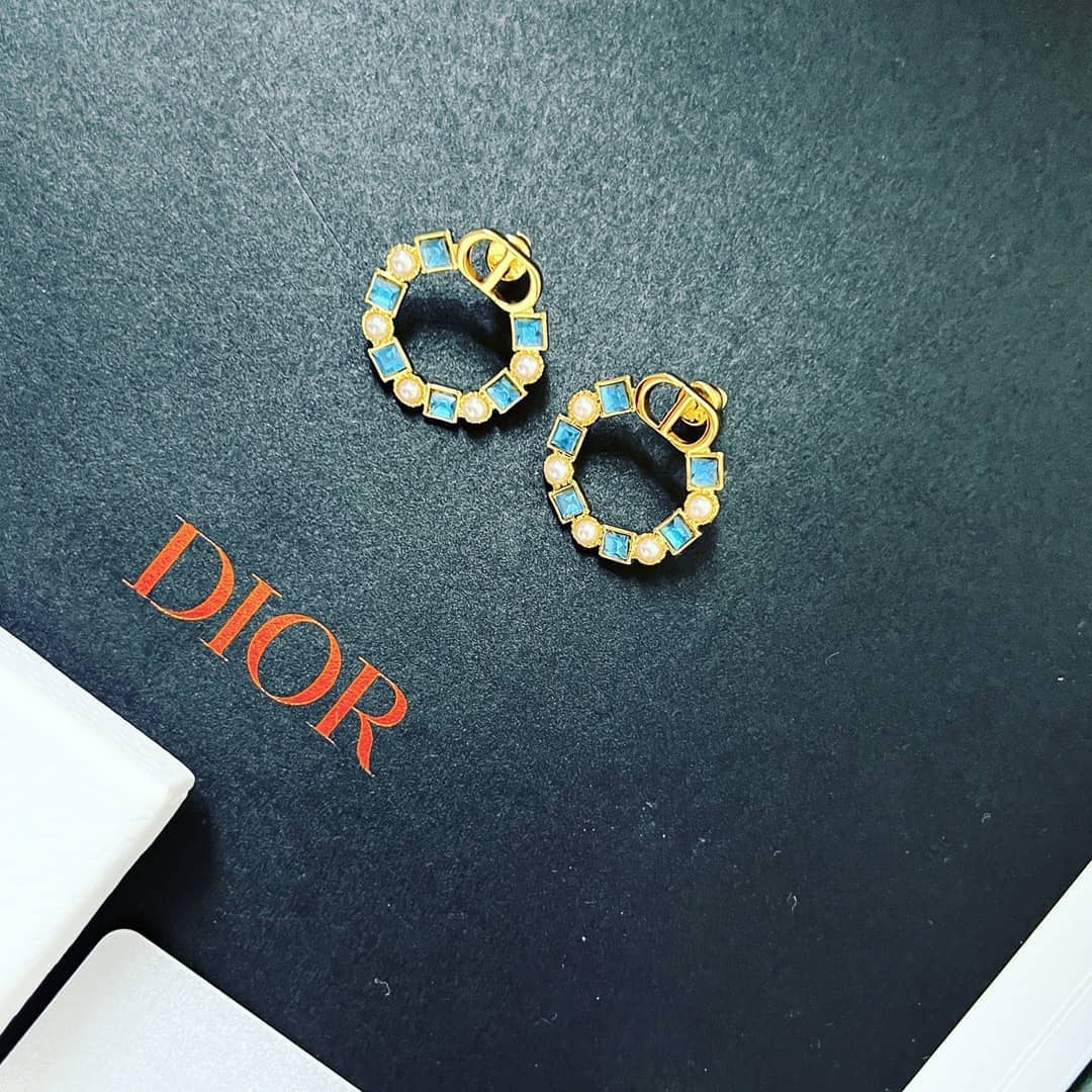 Top Quality Chr1st1an D10r Earring