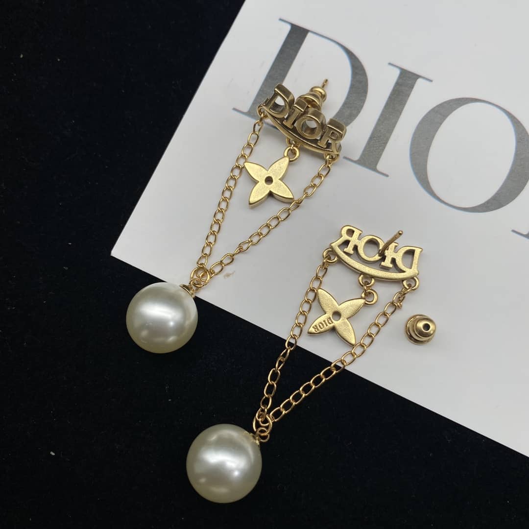 Chr1st1an D10r Earring For Sale