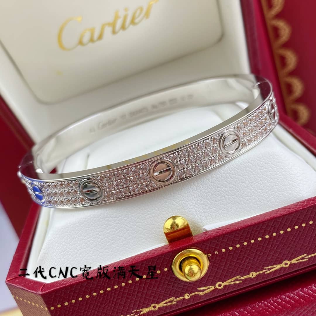 Ca*t1er Bracelet First Copy