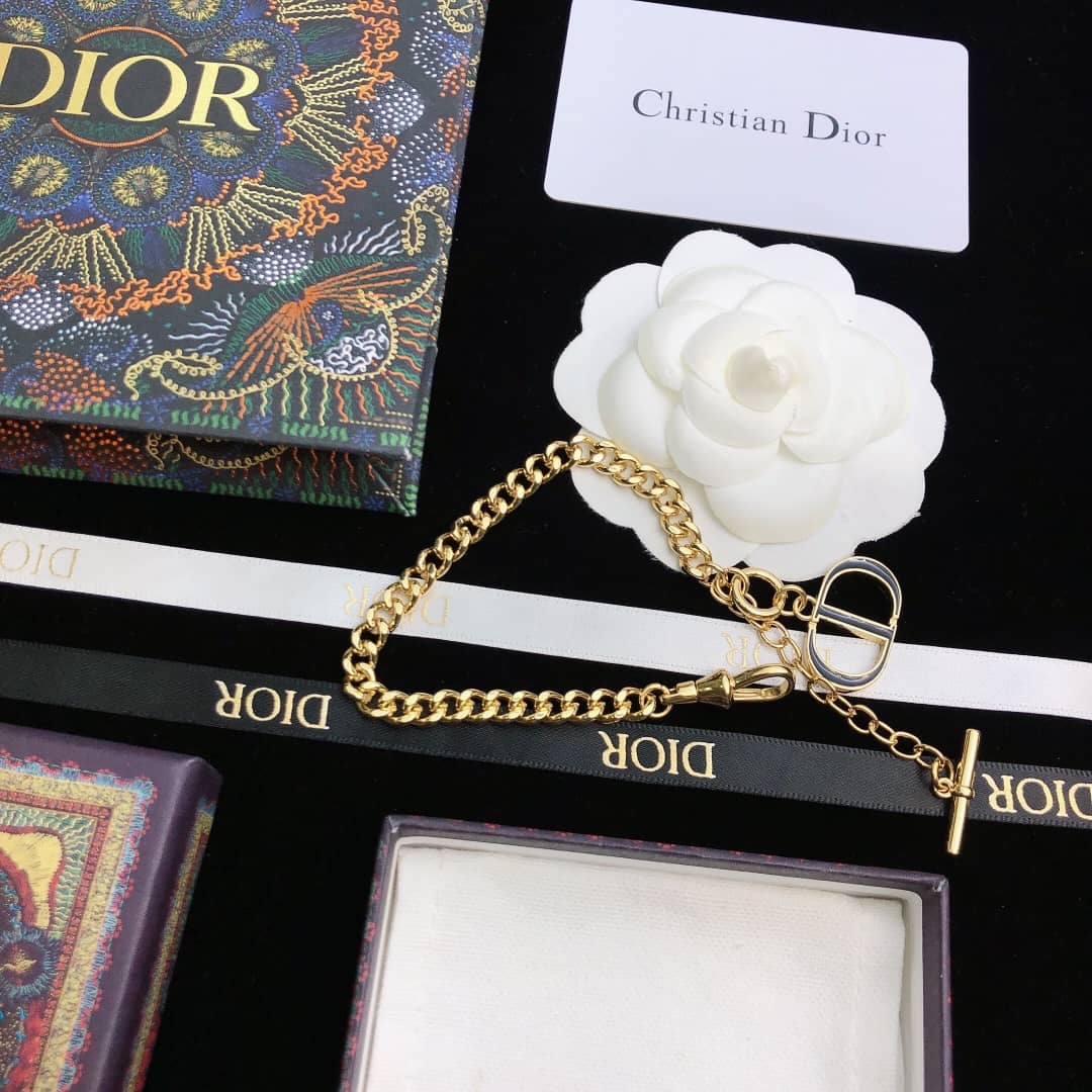 Chr1st1an D10r Bracelet First Copy