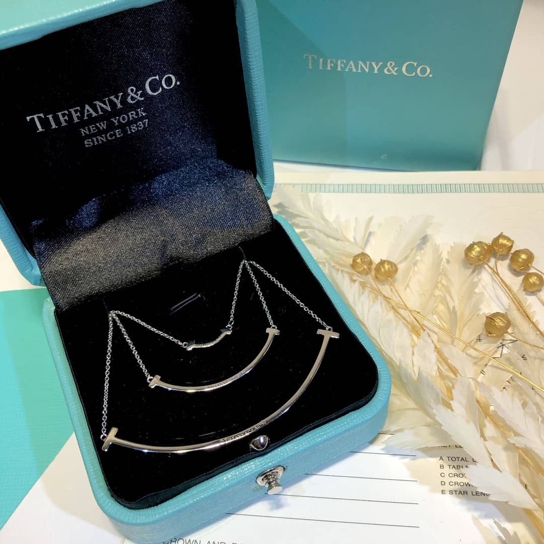 Knockoff T*f*ny Logo Necklace