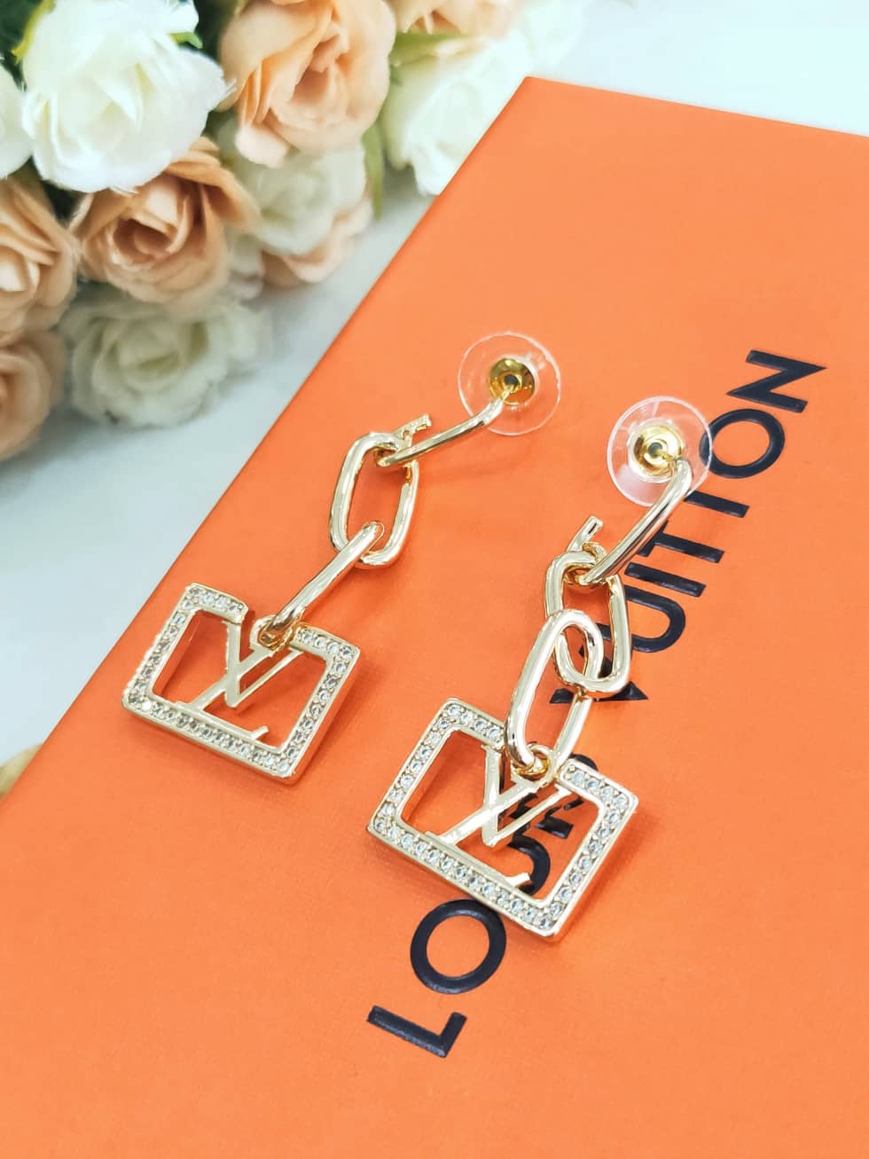 Cheap L0vis Vvtt0n Earring