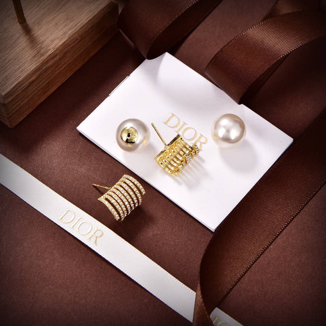 High Quality Chr1st1an D10r Earring