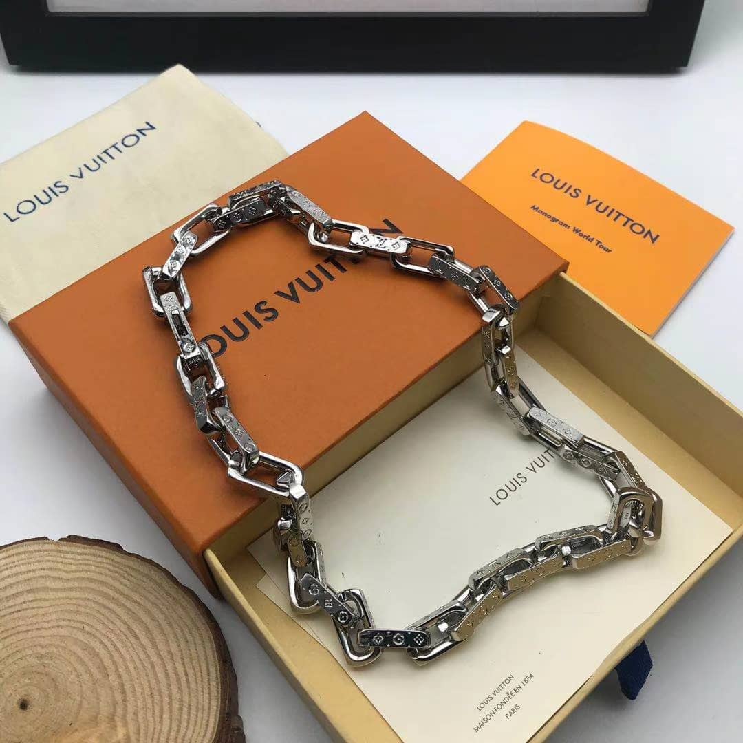 Designer L0vis Vvtt0n Classic Necklace