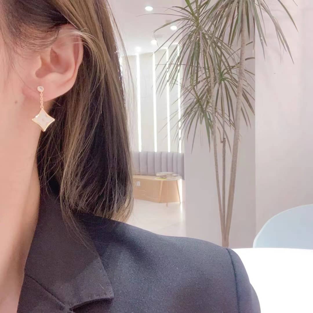 Best L0vis Vvtt0n Classic Earring