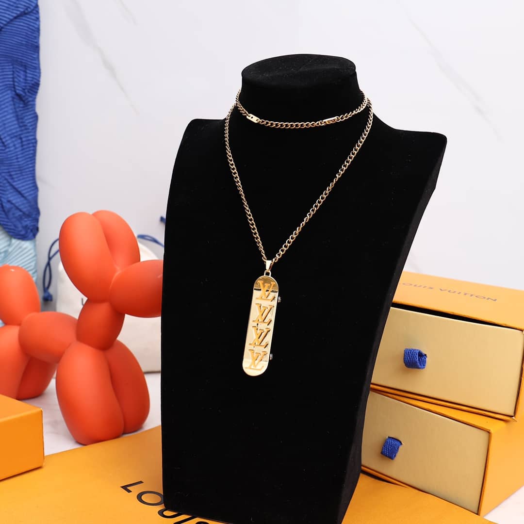 Top Quality L0vis Vvtt0n Necklace