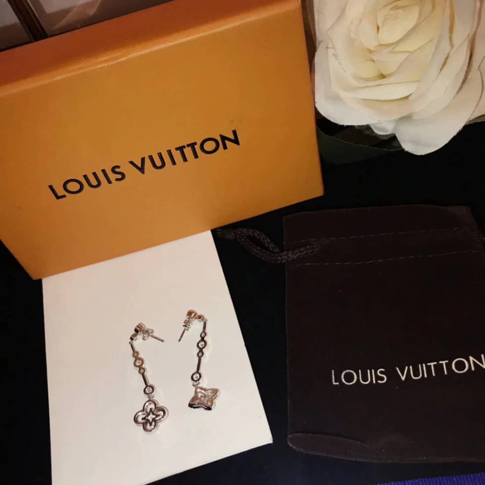 Fake L0vis Vvtt0n Logo Earring