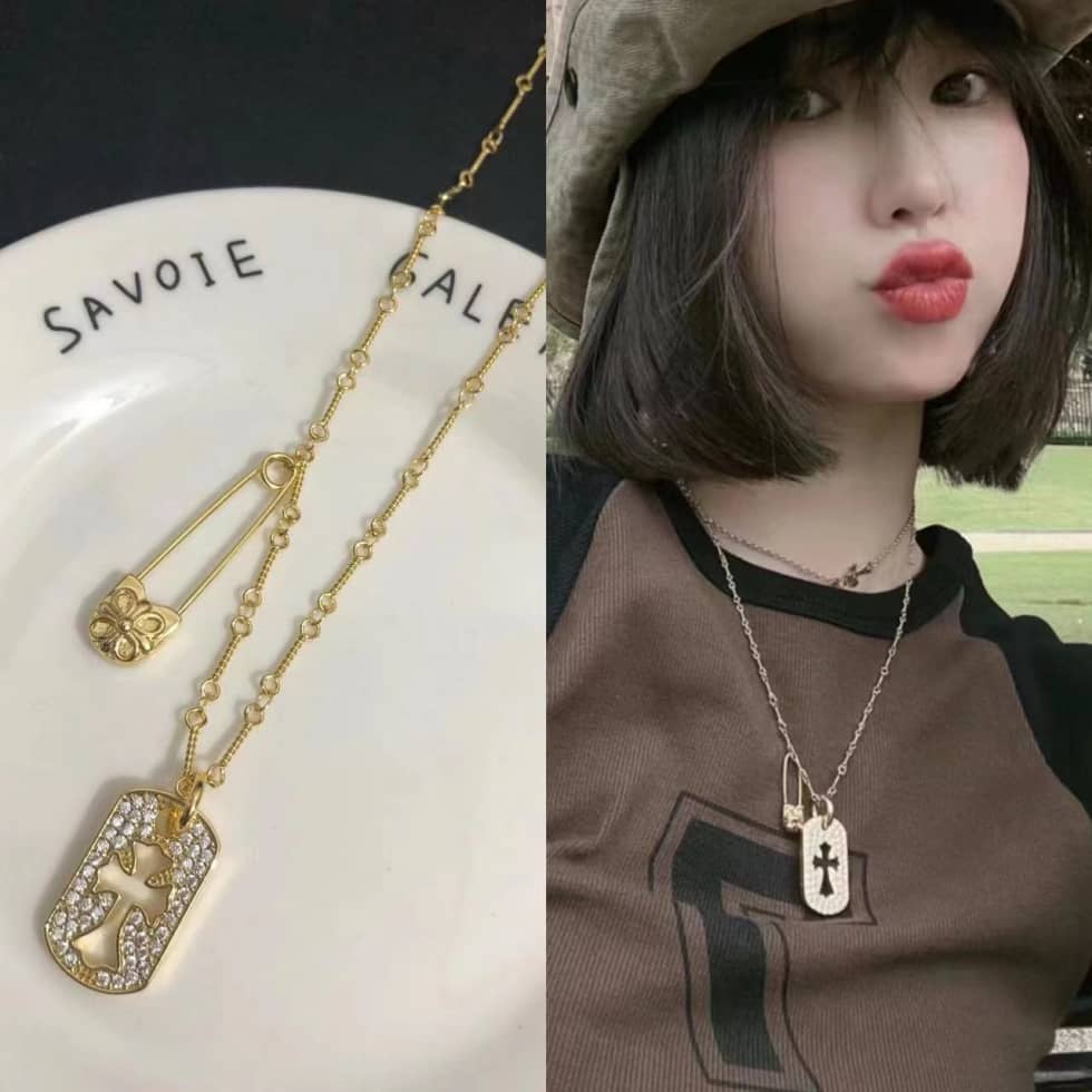 Best Ch*0me He**ts Classic Necklace