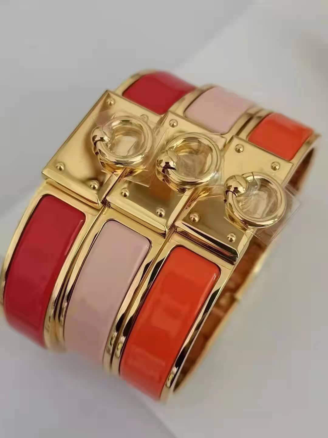 Wholesale H**me5 Logo Bracelet