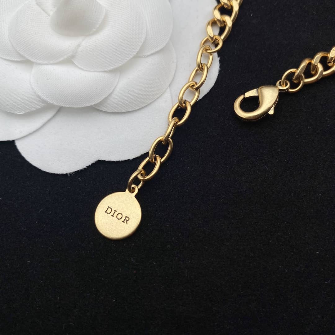 Best Chr1st1an D10r Classic Bracelet