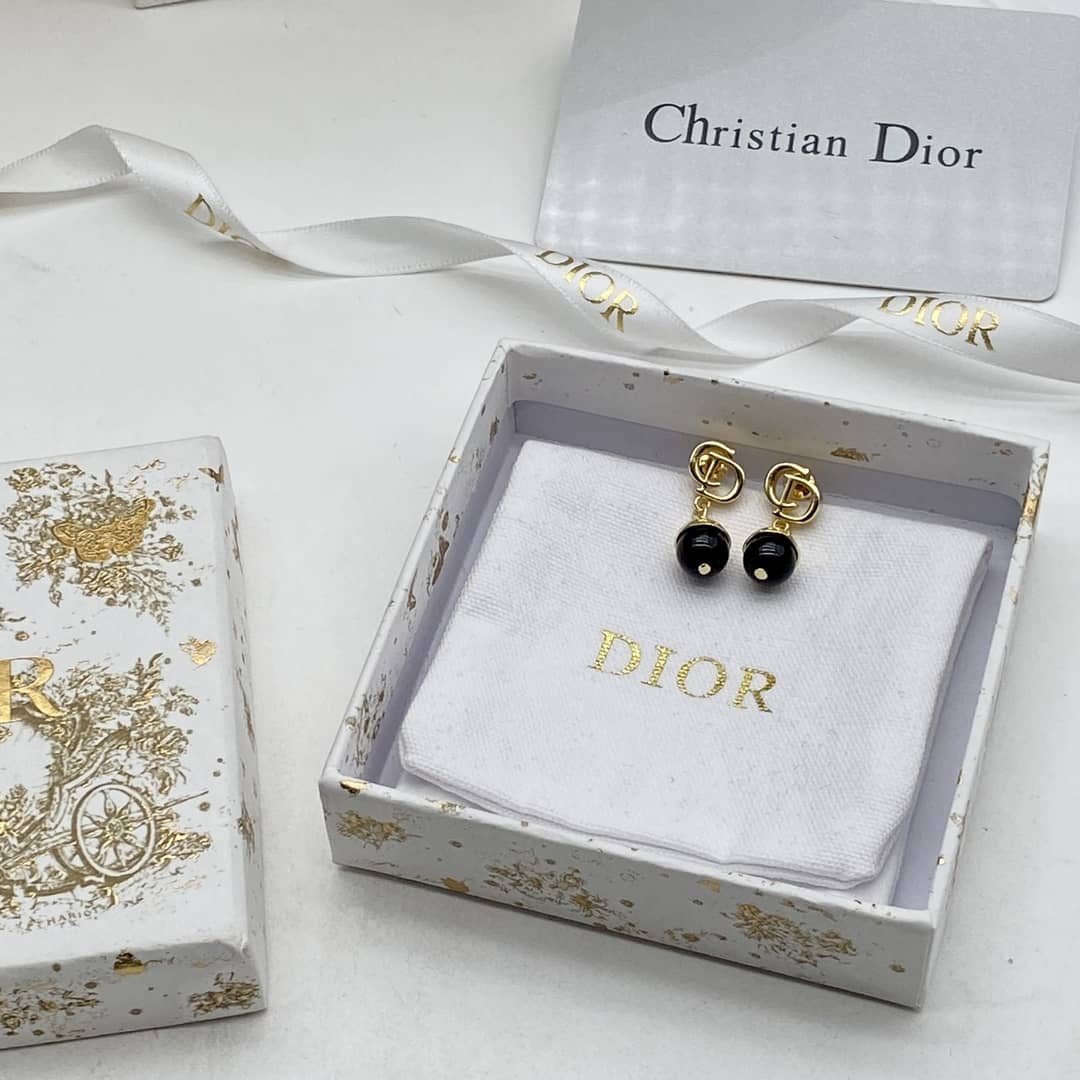Wholesale Chr1st1an D10r AAA+ Earring