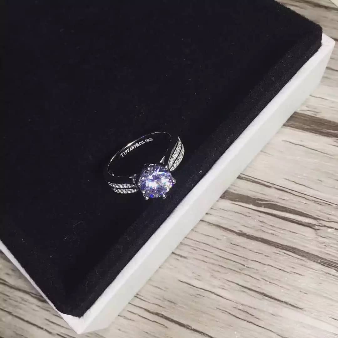 Luxury T*f*ny Classic AAA+ Ring