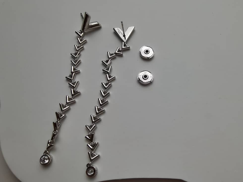 High Quality L0vis Vvtt0n Earring