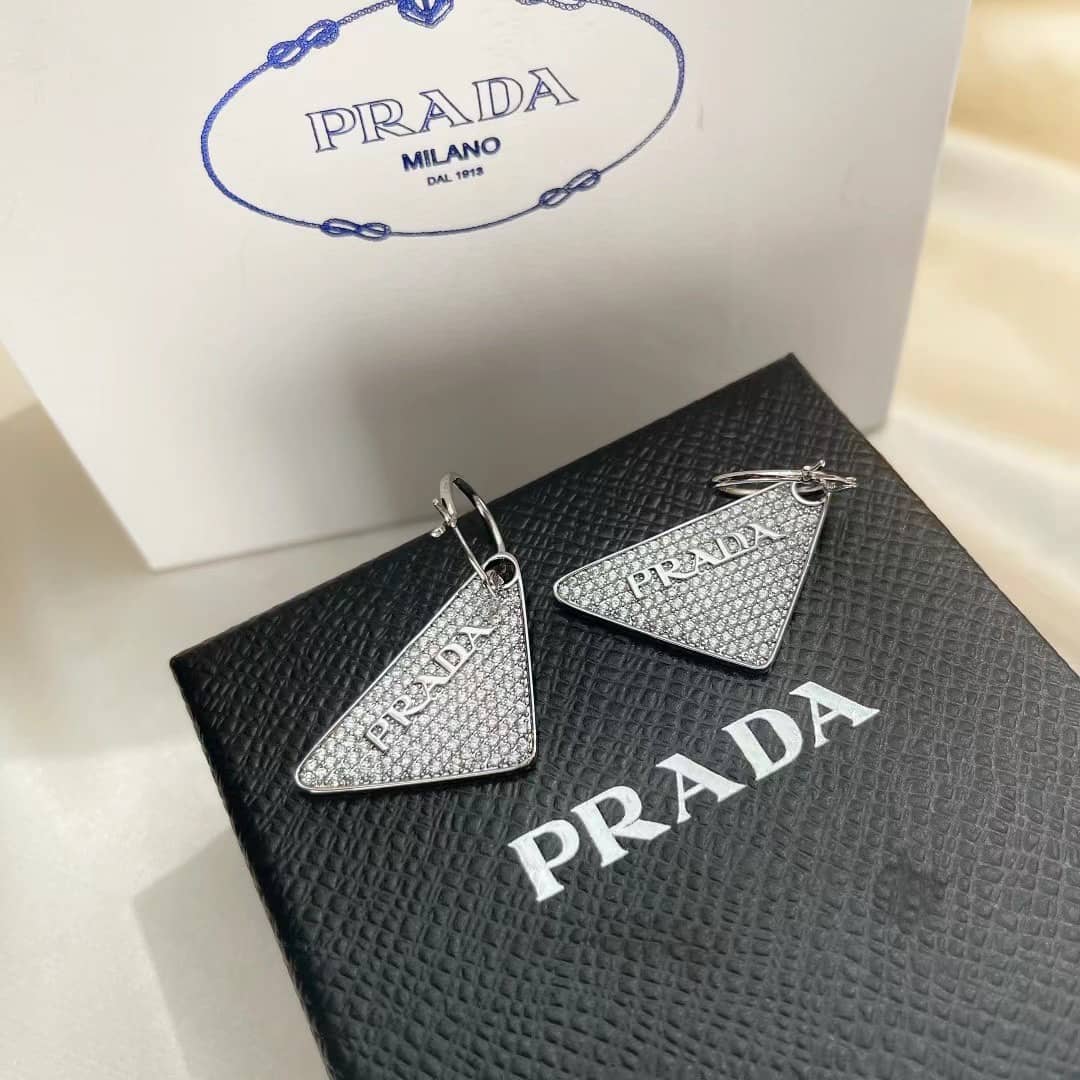 High Quality Pra*a Earring