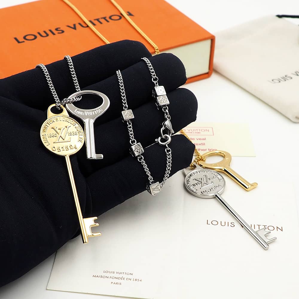 Best L0vis Vvtt0n Classic Necklace