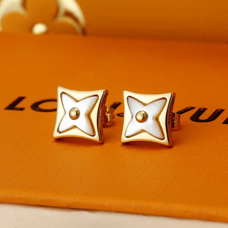 Best L0vis Vvtt0n Classic Earring