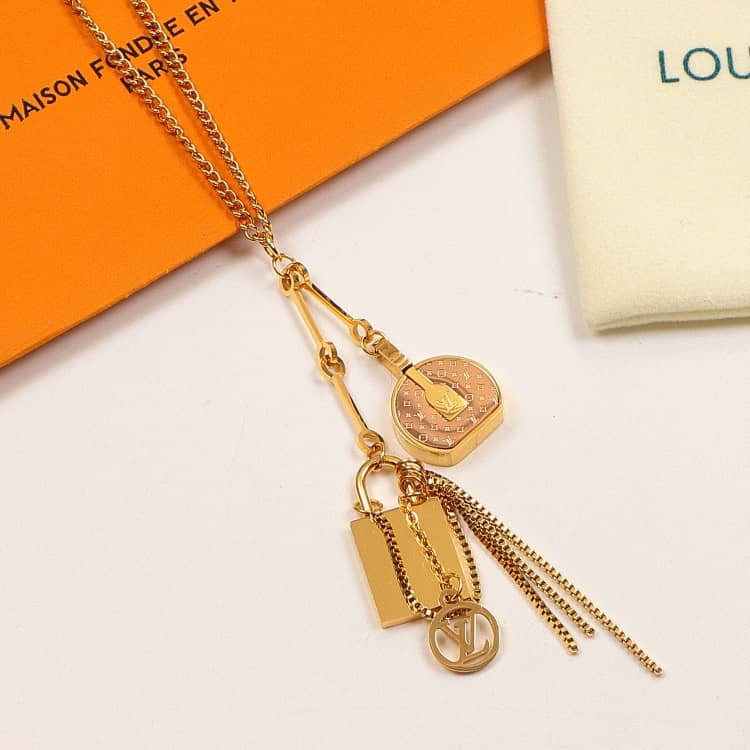 Fake L0vis Vvtt0n Logo Necklace