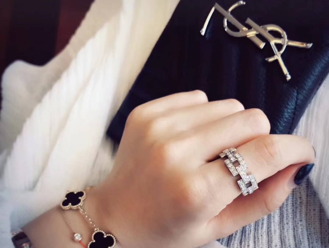 Designer Ca*t1er Classic Ring