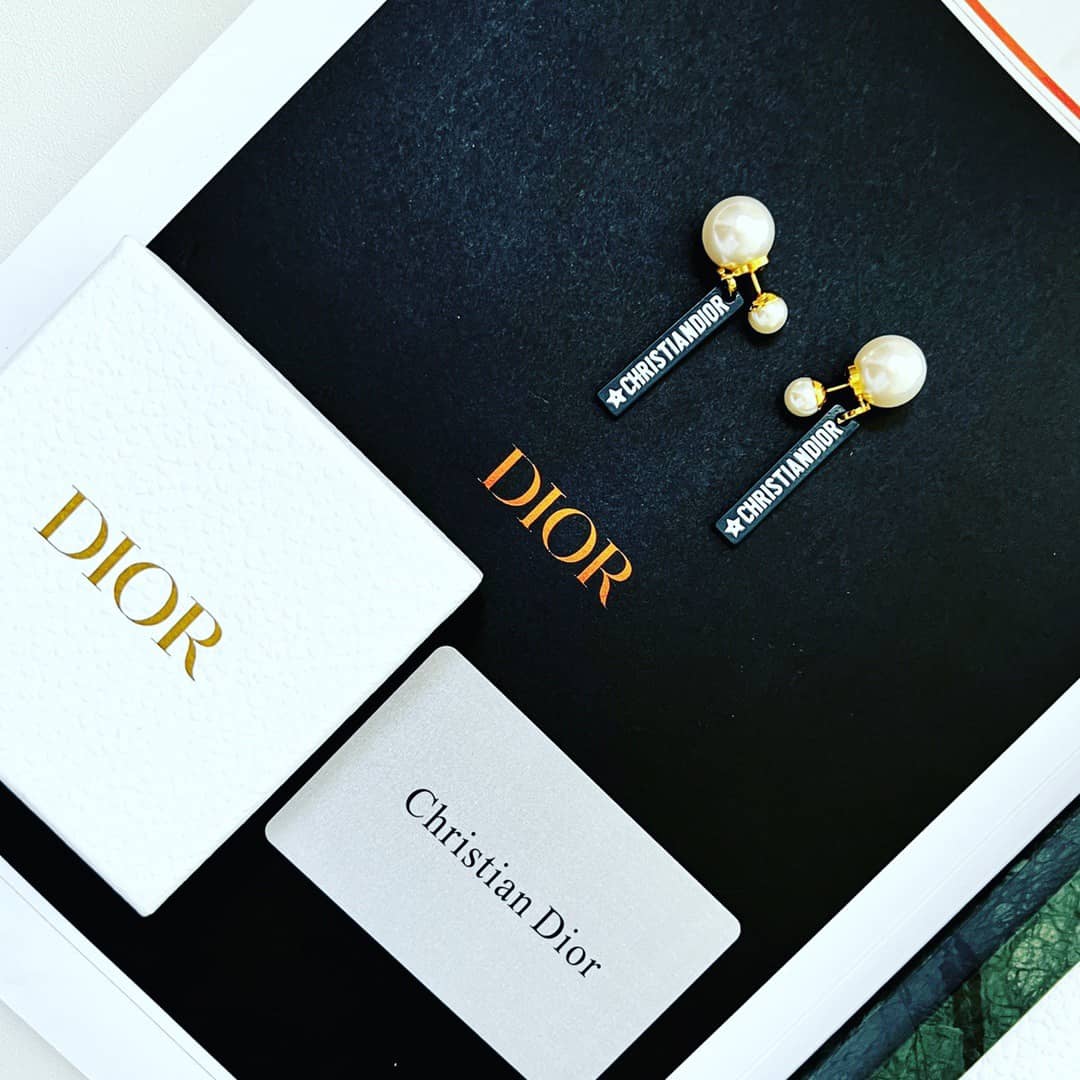 Wholesale Chr1st1an D10r AAA+ Earring